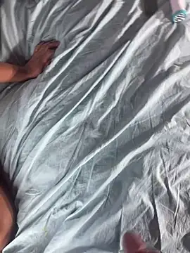 Snapshot of Lilymoonshow chatting on 01-26-25, 05:23 Lilymoonshow online show from 01-26-25, 05:23