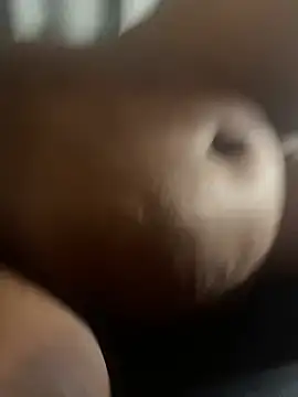 Snapshot of Lilymoonshow chatting on 02-21-25, 11:55 Lilymoonshow online show from 02-21-25, 11:55