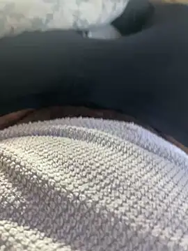 Snapshot of Lilymoonshow chatting on 02-27-25, 08:53 Lilymoonshow online show from 02-27-25, 08:53