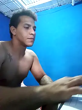 Snapshot of Daneoner13 chatting on 03-01-26, 10:12 Daneoner13 online show from 03-01-26, 10:12