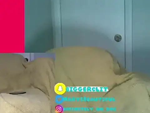 Snapshot of dragdemballznme chatting on 01-26-25, 09:40 dragdemballznme online show from 01-26-25, 09:40