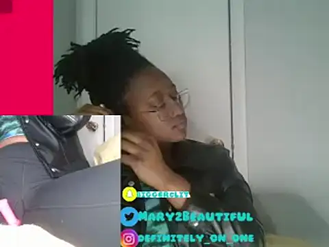 Snapshot of dragdemballznme chatting on 01-29-25, 03:22 dragdemballznme online show from 01-29-25, 03:22