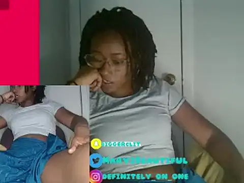 Snapshot of dragdemballznme chatting on 01-30-25, 04:55 dragdemballznme online show from 01-30-25, 04:55