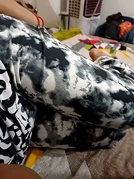 Snapshot of rameshjisex chatting on 03-21-25, 06:18 rameshjisex online show from 03-21-25, 06:18