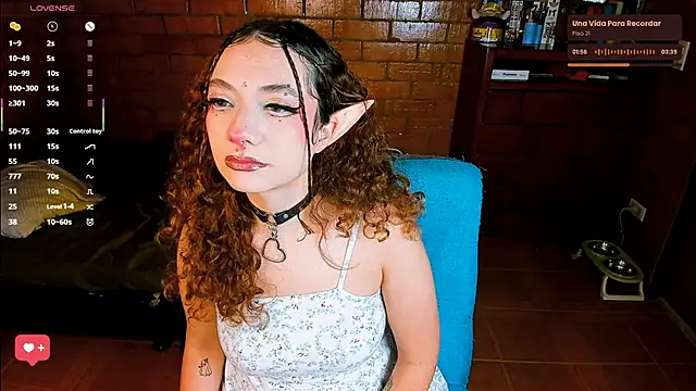 Annycolin  online show from 11-27-25, 04:03