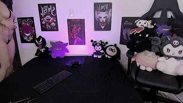 raven  white1 online show from 03-25-26, 08:15