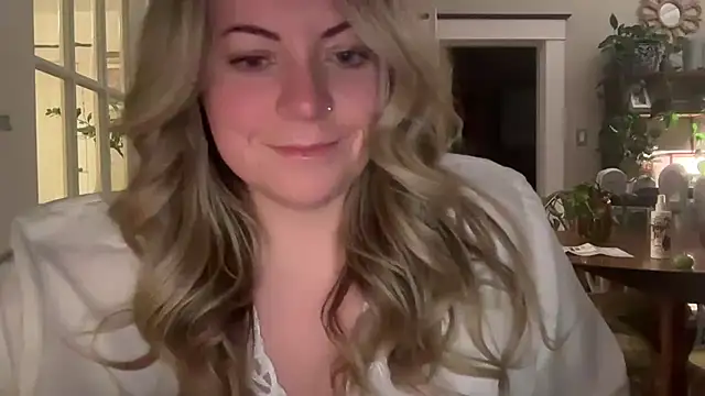 Snapshot of girlnextdoorjoelle chatting on 01-12-25, 09:51 girlnextdoorjoelle online show from 01-12-25, 09:51