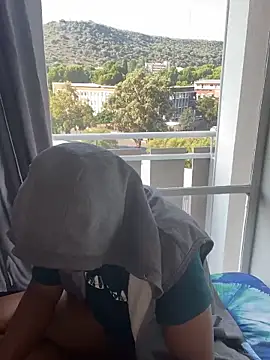 snotLoud online show from 03-08-25, 02:08