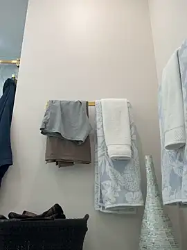 carlospingalinda online show from 11-16-25, 03:12