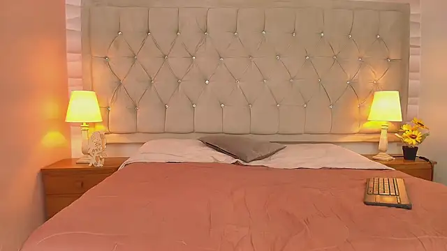 victoriapalmerfg online show from 02-13-25, 07:42