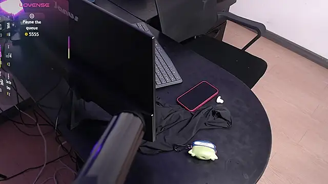 Snapshot of esmeralda-bk chatting on 02-25-26, 09:46 esmeralda-bk online show from 02-25-26, 09:46