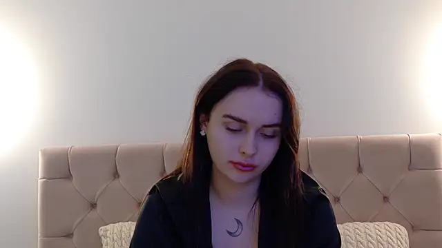 Lilliana Moon online show from 01-21-25, 05:09