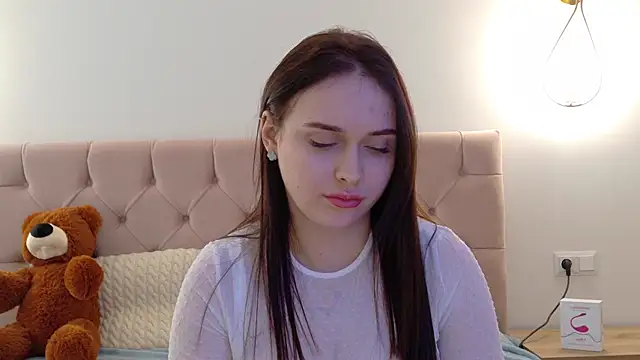 Lilliana Moon online show from 03-06-25, 12:09