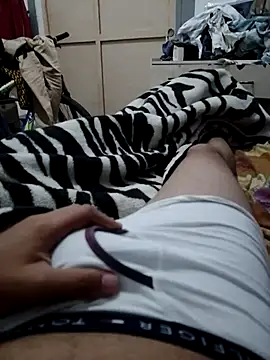 alejo5288 online show from 10-20-25, 04:57