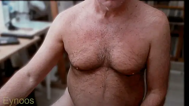 Snapshot of Eynoos_ chatting on 09-15-25, 08:20 Eynoos online show from 09-15-25, 08:20