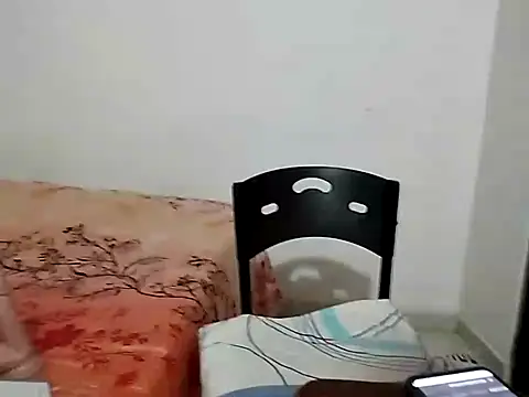 Snapshot of Sophy666 chatting on 02-18-25, 12:48 Sophy666 online show from 02-18-25, 12:48