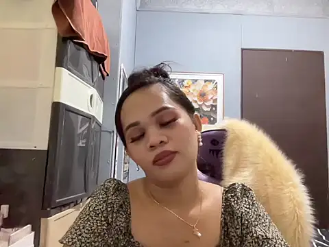 SophiaCourthaway online show from 11-02-25, 03:58