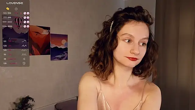 Snapshot of Leya_Curly chatting on 02-14-25, 09:56 Leya Curly online show from 02-14-25, 09:56