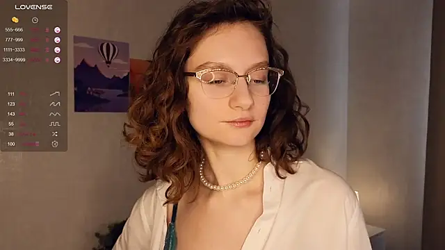 Snapshot of Leya_Curly chatting on 02-15-25, 10:00 Leya Curly online show from 02-15-25, 10:00
