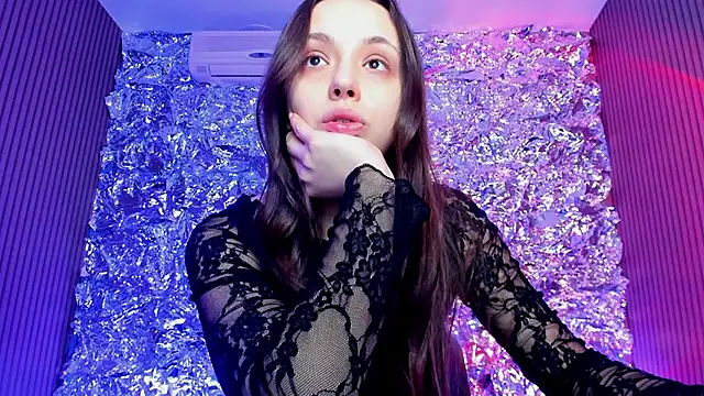 Snapshot of Sahara_Shields chatting on 01-21-25, 02:22 Sahara Shields online show from 01-21-25, 02:22