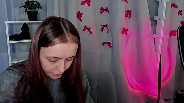 Snapshot of Sahara_Shields chatting on 02-09-25, 04:29 Sahara Shields online show from 02-09-25, 04:29