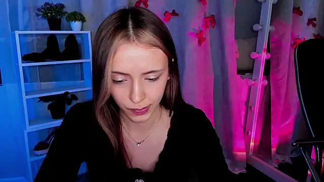 Snapshot of Sahara_Shields chatting on 03-06-25, 04:07 Sahara Shields online show from 03-06-25, 04:07