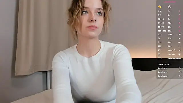 MonaClive online show from 02-03-25, 11:42