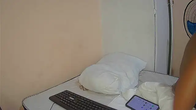 Snapshot of BigBootyStudent chatting on 01-26-25, 02:03 BigBootyStudent online show from 01-26-25, 02:03