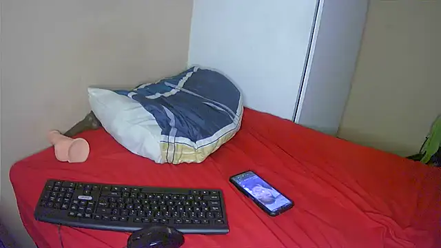 Snapshot of BigBootyStudent chatting on 01-30-25, 10:19 BigBootyStudent online show from 01-30-25, 10:19