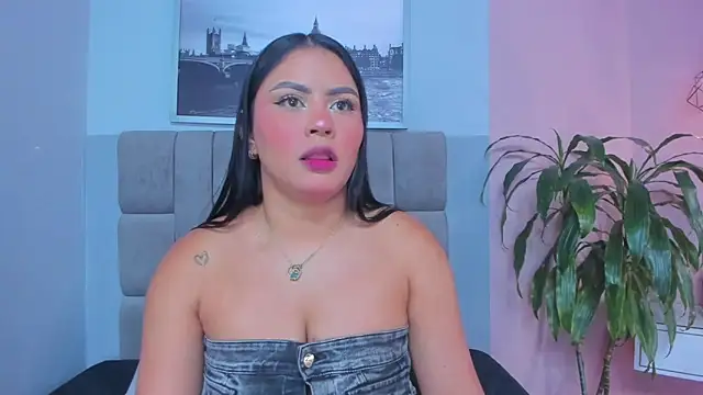 janna lopez  online show from 12-18-25, 11:27