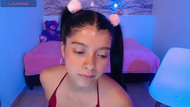 IslaBlaze online show from 02-07-25, 02:58