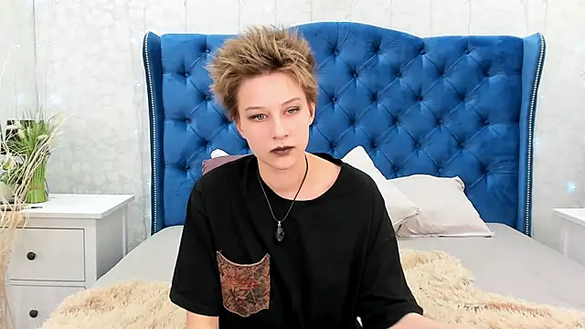Snapshot of via_mayer_ chatting on 03-14-25, 11:32 via mayer online show from 03-14-25, 11:32
