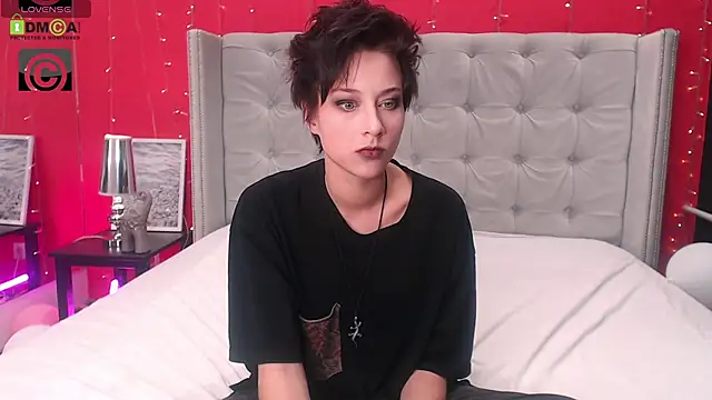 Snapshot of via_mayer_ chatting on 09-13-25, 10:20 via mayer online show from 09-13-25, 10:20