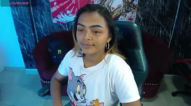 Snapshot of madelein_m chatting on 01-28-25, 07:53 madelein m online show from 01-28-25, 07:53