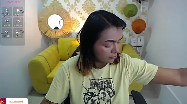 Snapshot of madelein_m chatting on 02-22-25, 12:08 madelein m online show from 02-22-25, 12:08