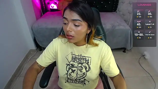 Snapshot of madelein_m chatting on 02-26-25, 10:31 madelein m online show from 02-26-25, 10:31