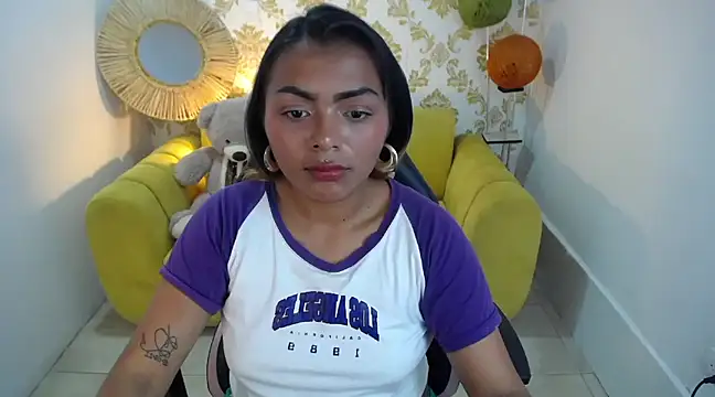 Snapshot of madelein_m chatting on 02-28-25, 07:25 madelein m online show from 02-28-25, 07:25