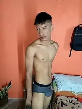 Snapshot of matteo_rivas chatting on 01-29-25, 10:22 matteo rivas online show from 01-29-25, 10:22