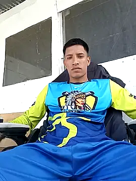 Snapshot of matteo_rivas chatting on 09-23-25, 06:11 matteo rivas online show from 09-23-25, 06:11