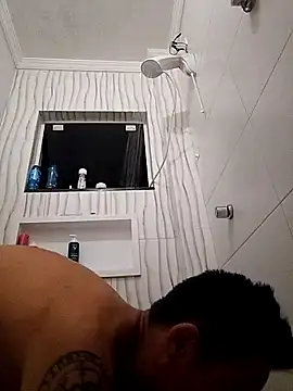 Snapshot of Santanacumxplod chatting on 01-14-25, 01:26 Santanacumxplod online show from 01-14-25, 01:26