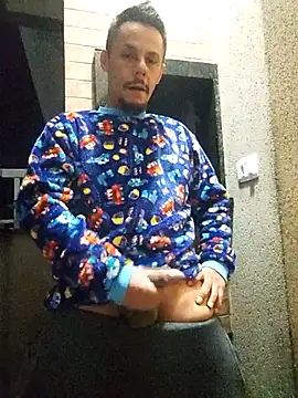 Snapshot of Santanacumxplod chatting on 10-15-25, 02:33 Santanacumxplod online show from 10-15-25, 02:33