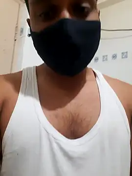 Snapshot of Chennaibull15 chatting on 02-25-25, 08:41 Chennaibull15 online show from 02-25-25, 08:41