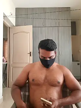 Snapshot of Chennaibull15 chatting on 03-08-25, 08:44 Chennaibull15 online show from 03-08-25, 08:44