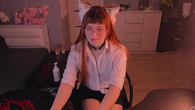 foxy jpg online show from 03-06-26, 09:33