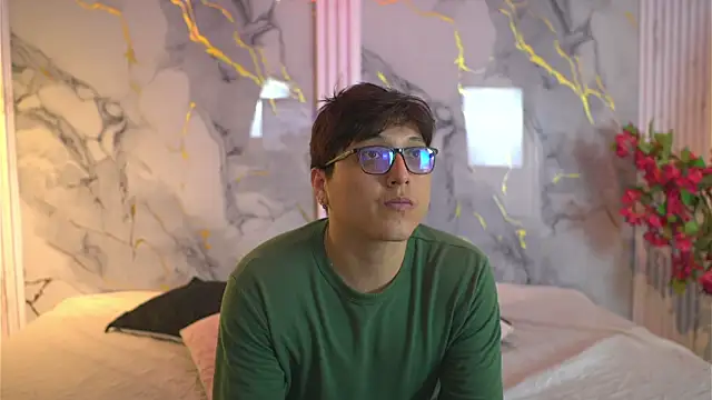 vanilla hot online show from 10-25-25, 01:18