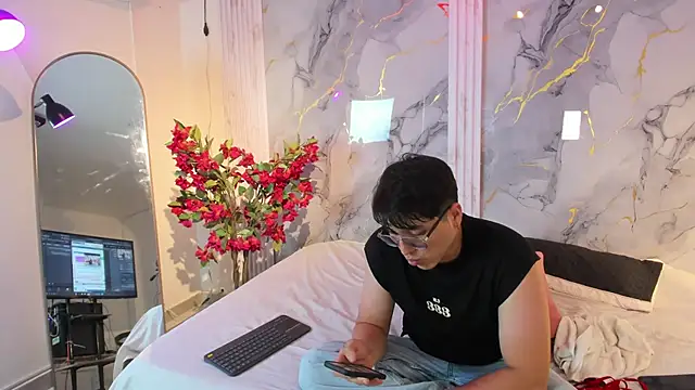 vanilla hot online show from 12-03-25, 07:23