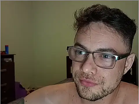 Dyllan   online show from 04-15-26, 01:34