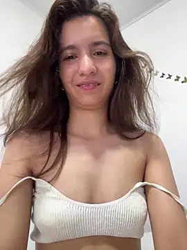 Bella still online show from 02-11-26, 01:27