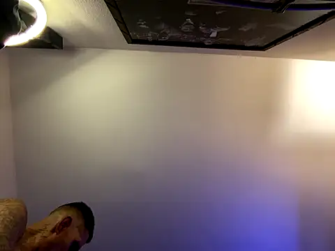 Snapshot of hornycouple818 chatting on 09-18-25, 07:43 hornycouple818 online show from 09-18-25, 07:43