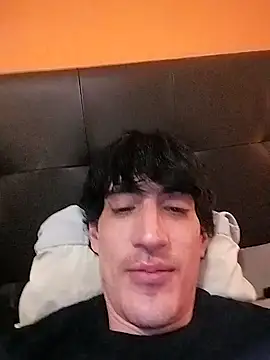 Snapshot of moutt99 chatting on 01-15-25, 08:48 moutt99 online show from 01-15-25, 08:48